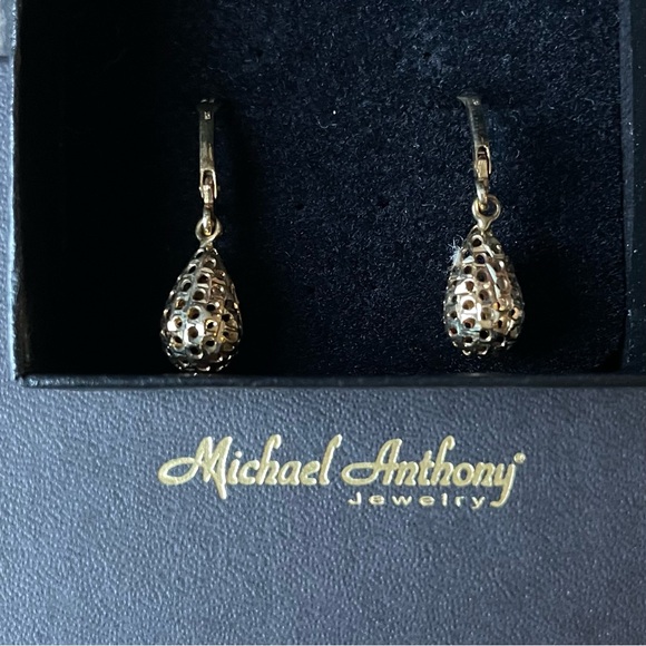 Michael Anthony 10k gold earrings elegant new